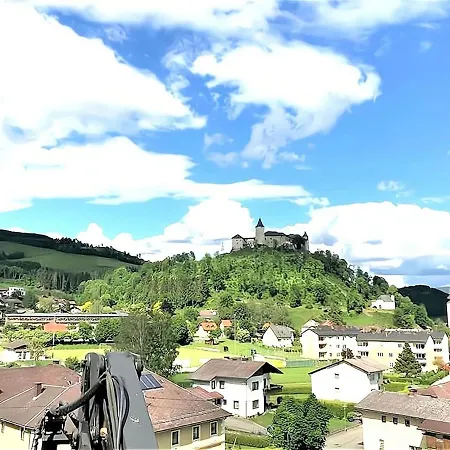 In Flattnitz Near Slopes & Lakes アパート *